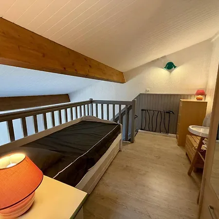 Confortable T2 Mezzanine Avec Piscine, Parking, Pres - Fr-1-388-250 *