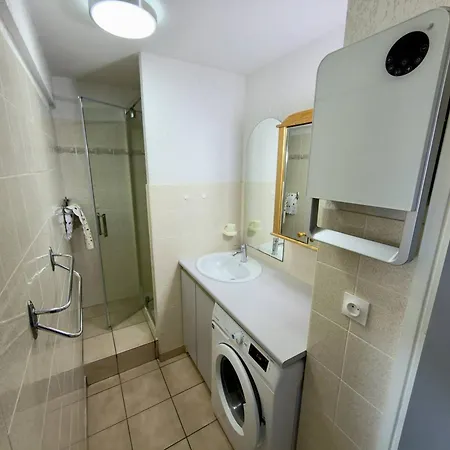 Confortable T2 Mezzanine Avec Piscine, Parking, Pres - Fr-1-388-250 * Argelès-sur-Mer