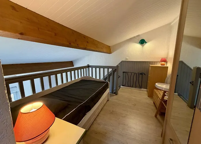 Confortable T2 Mezzanine Avec Piscine, Parking, Pres - Fr-1-388-250 *